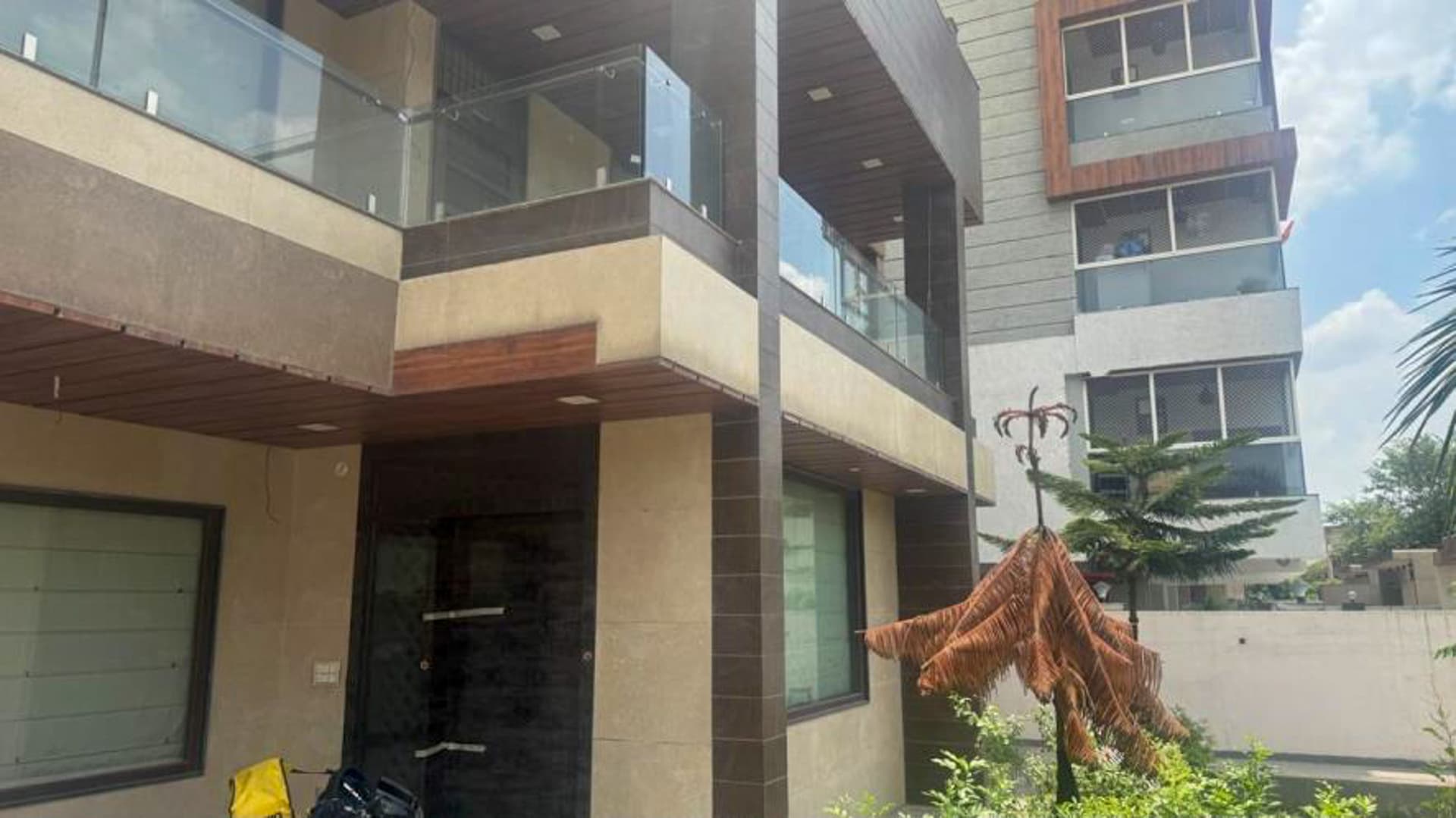 Property Photos 9