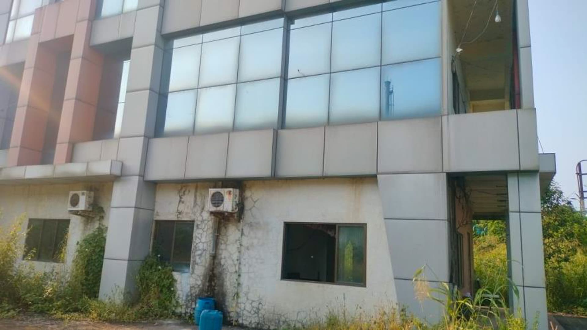 Property Photos 1