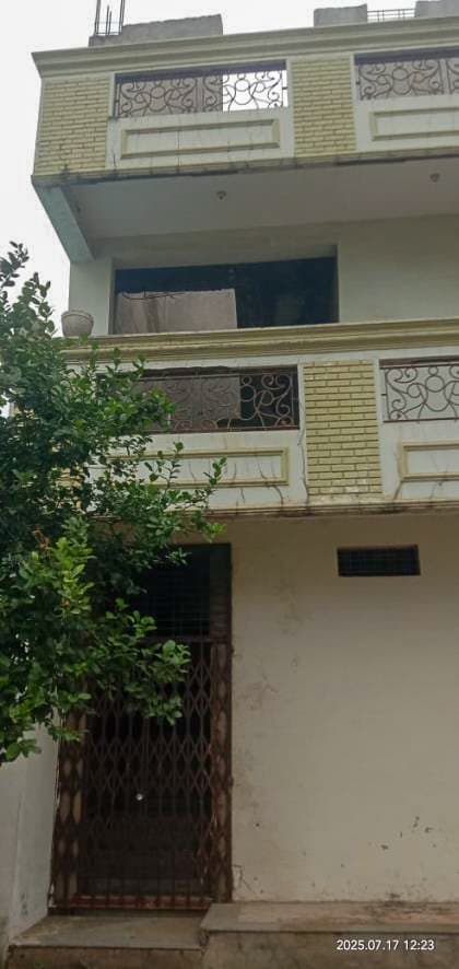 Property Photos 6