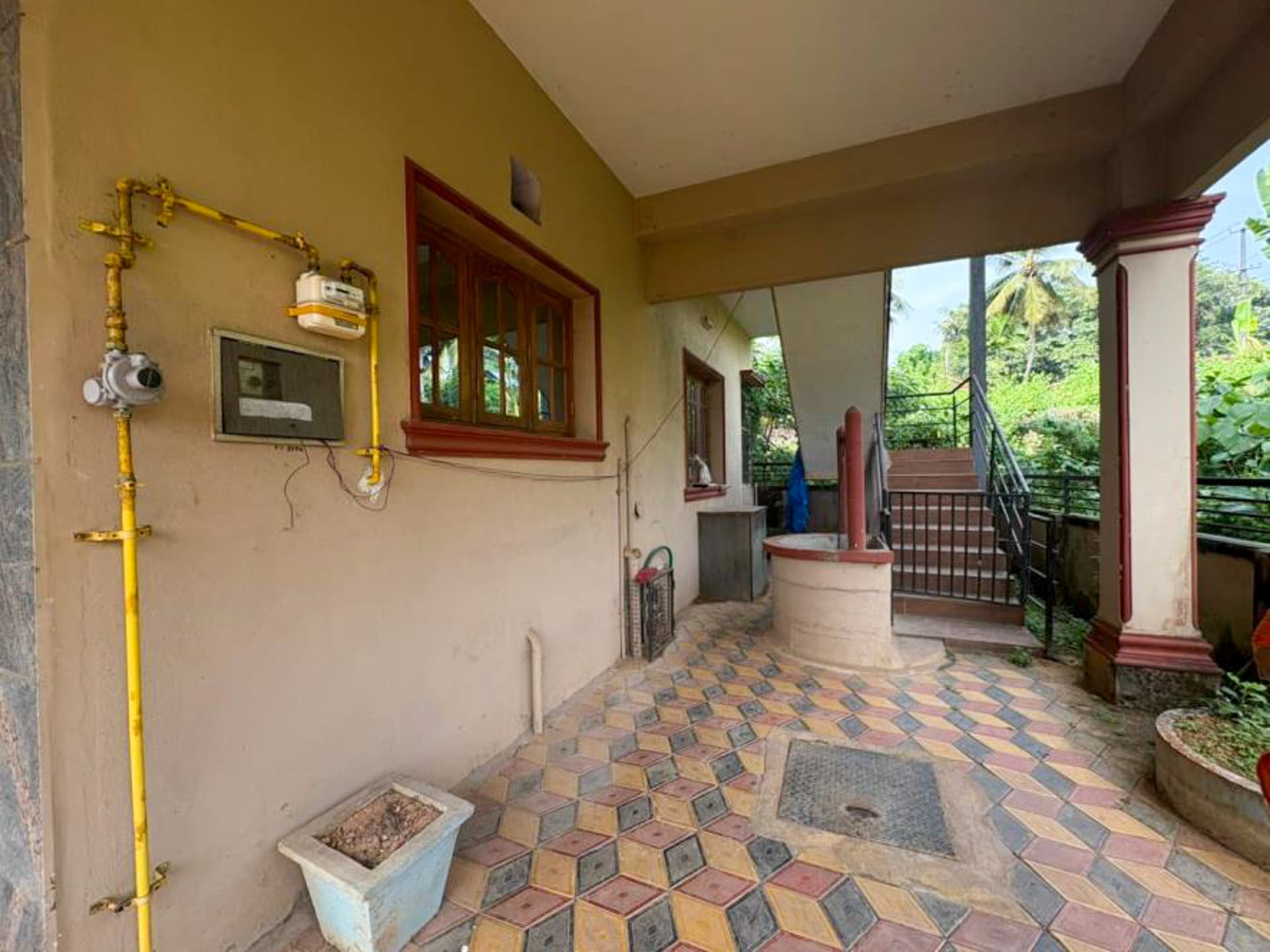 Property Photos 8