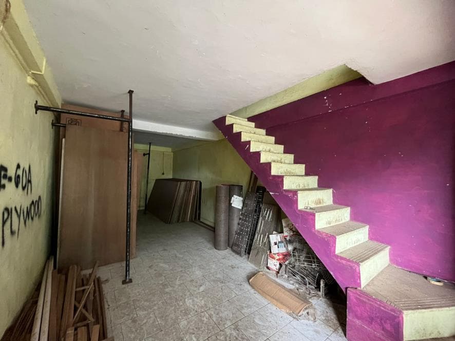 Property Photos 6