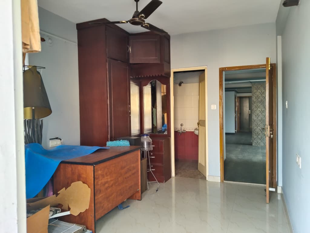 Property Photos 8