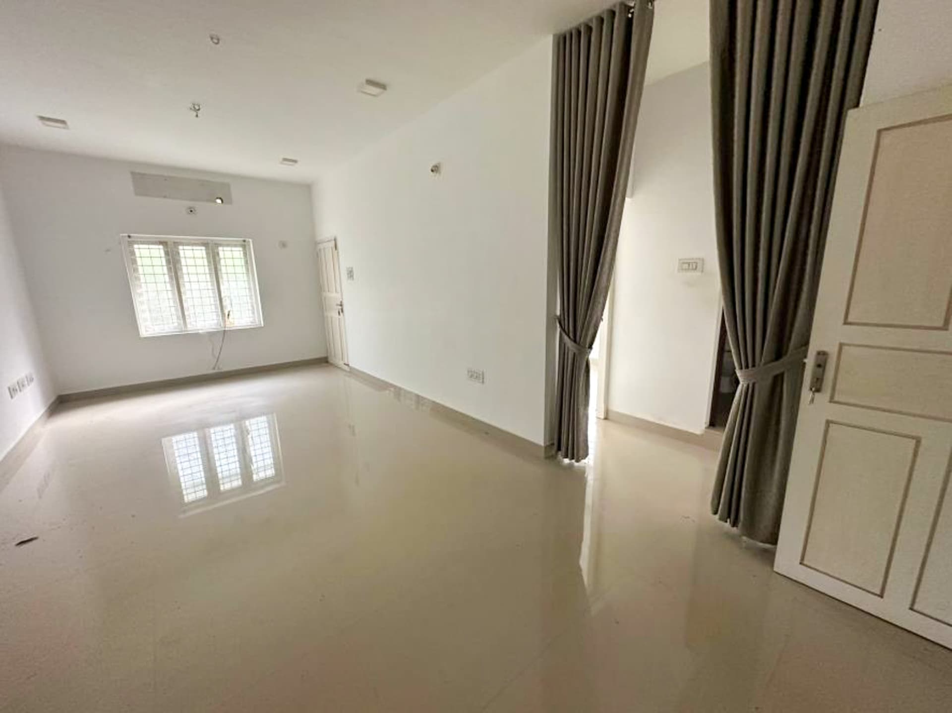 Property Photos 12