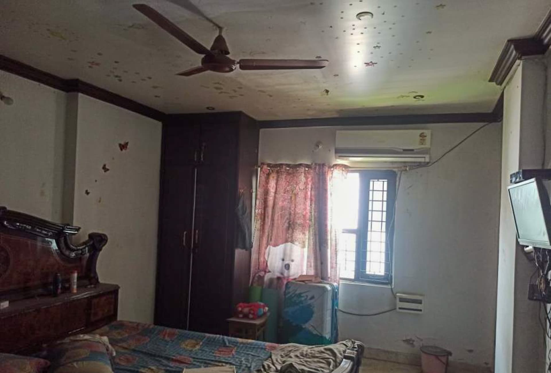 Property Photos 23
