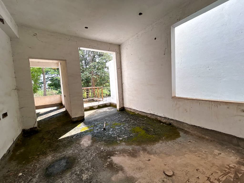 Property Photos 9