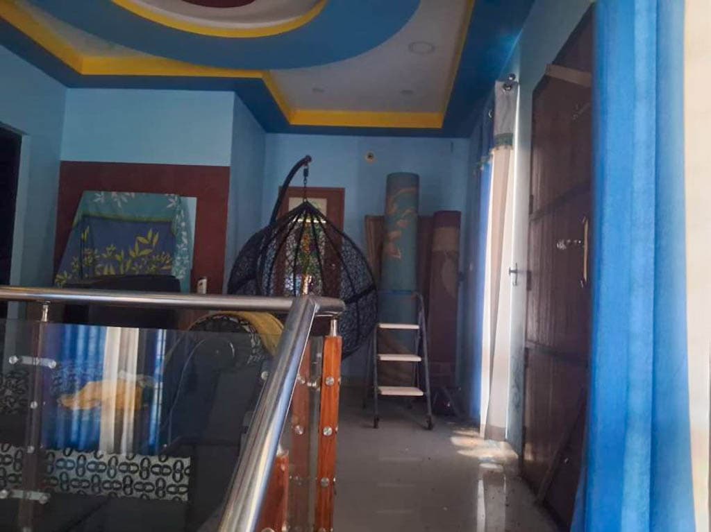 Property Photos 8