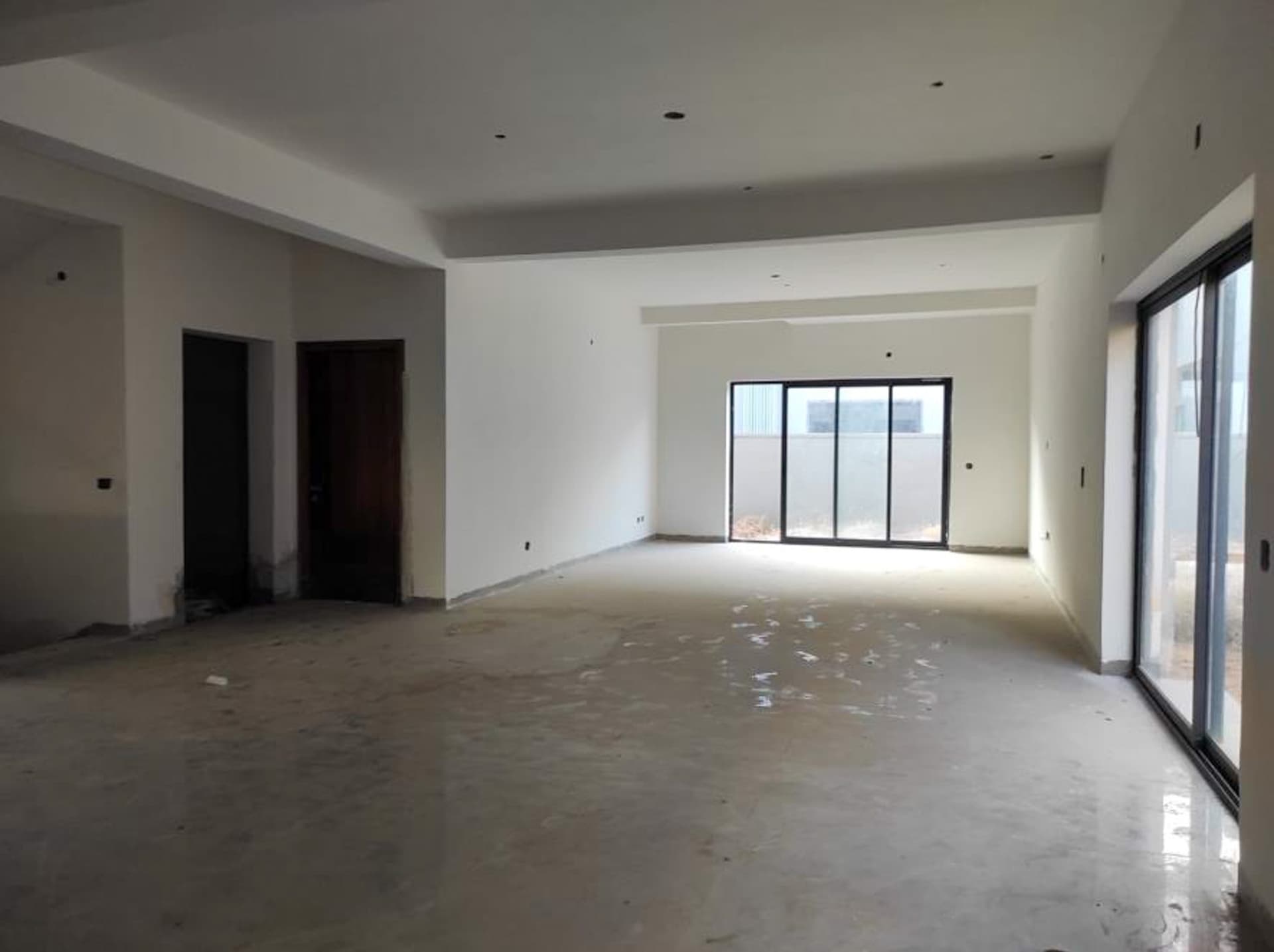Property Photos 26