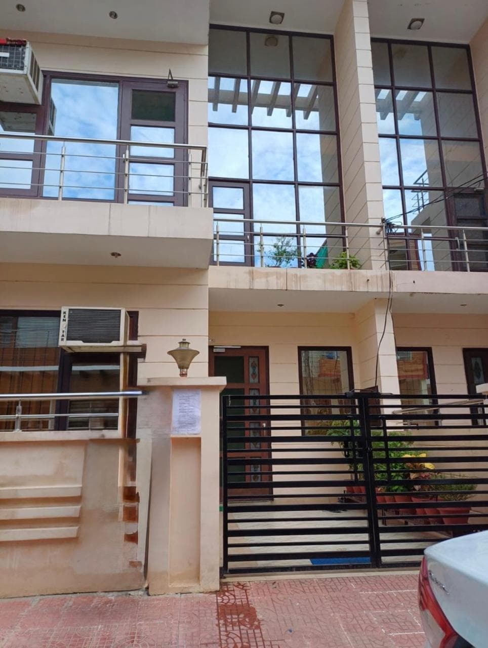 Property Photos 1