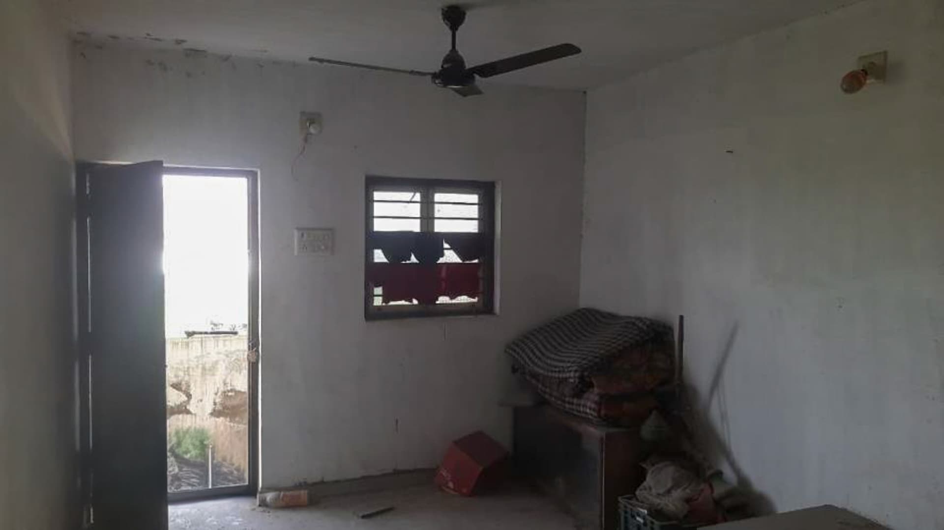 Property Photos 8