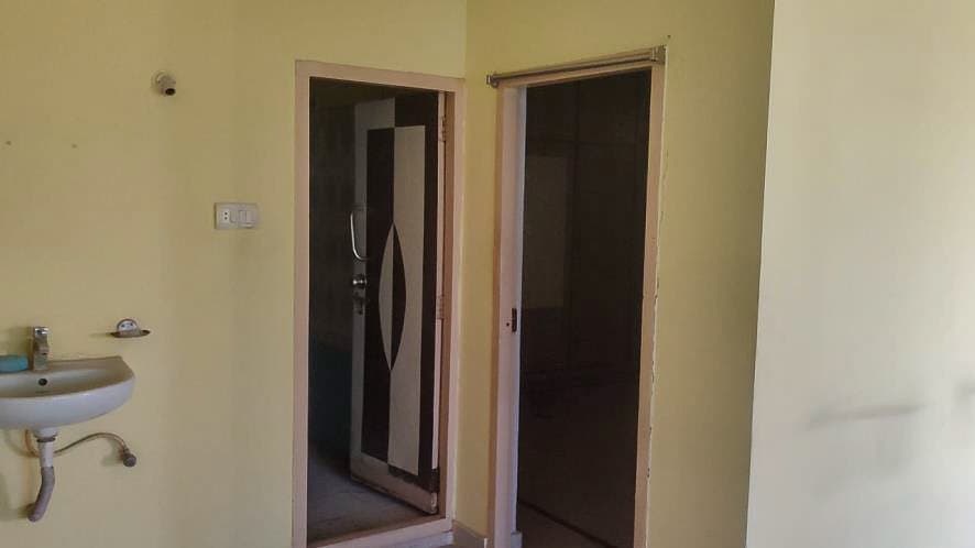 Property Photos 6