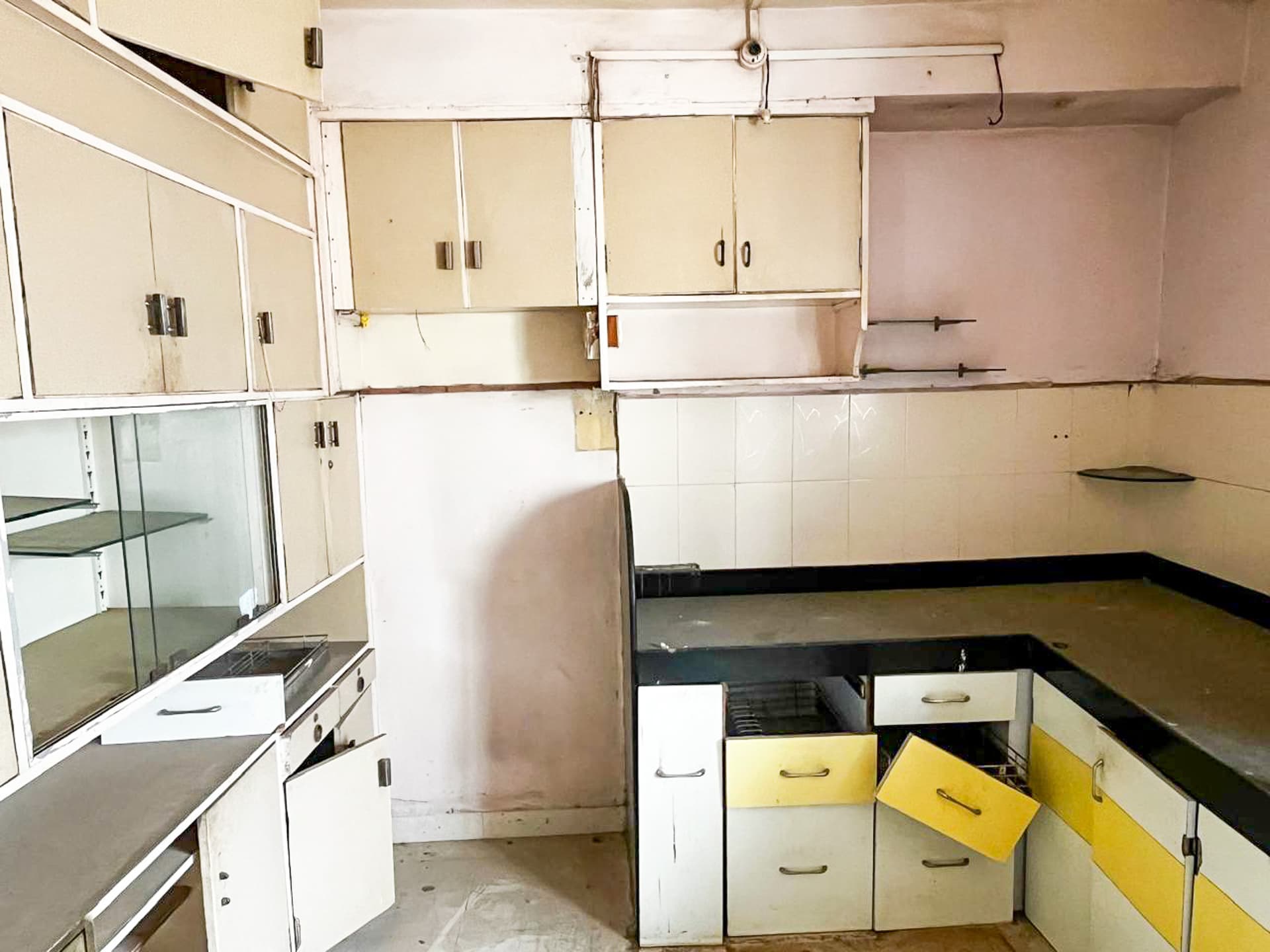 Property Photos 8