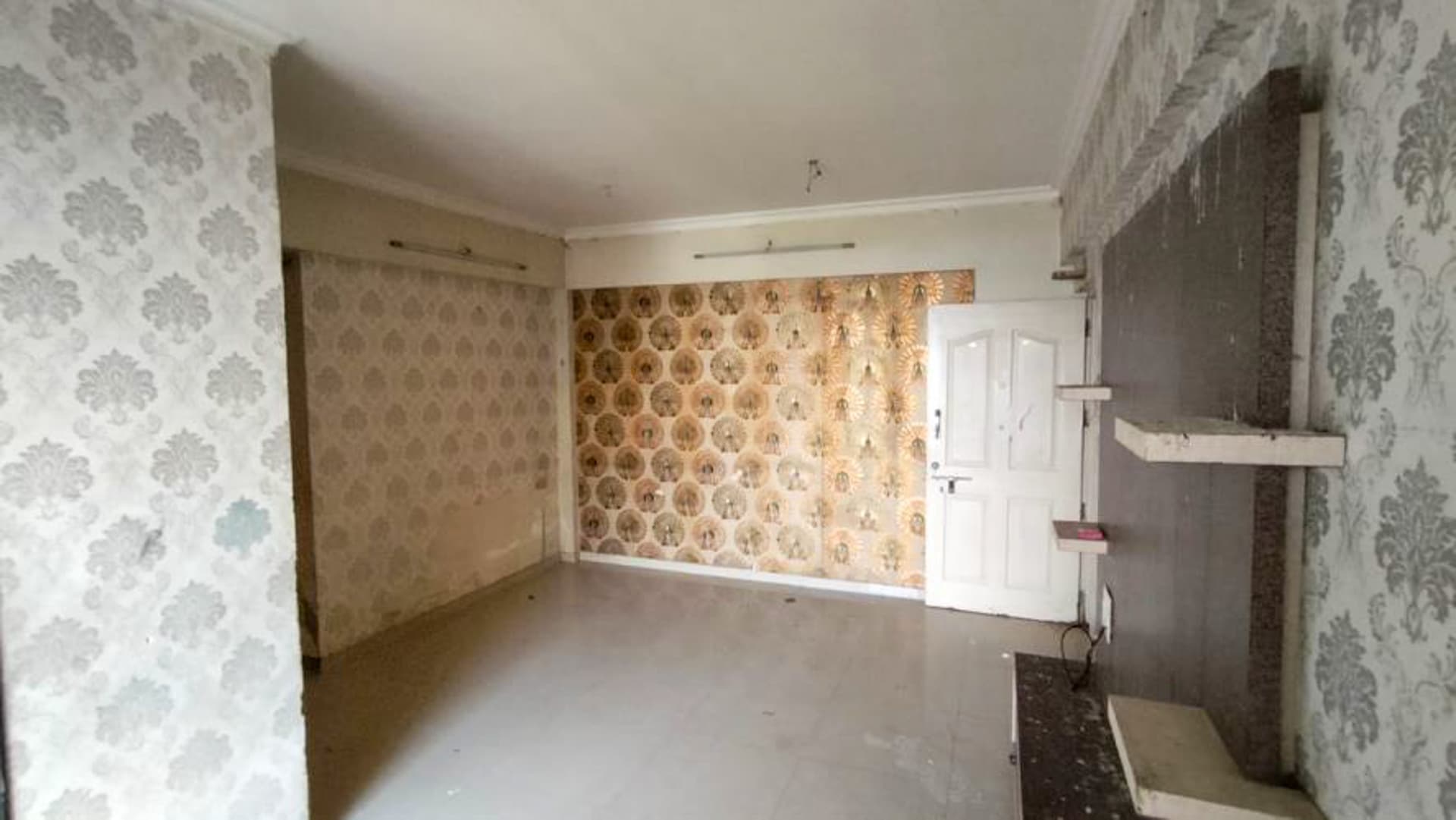 Property Photos 8