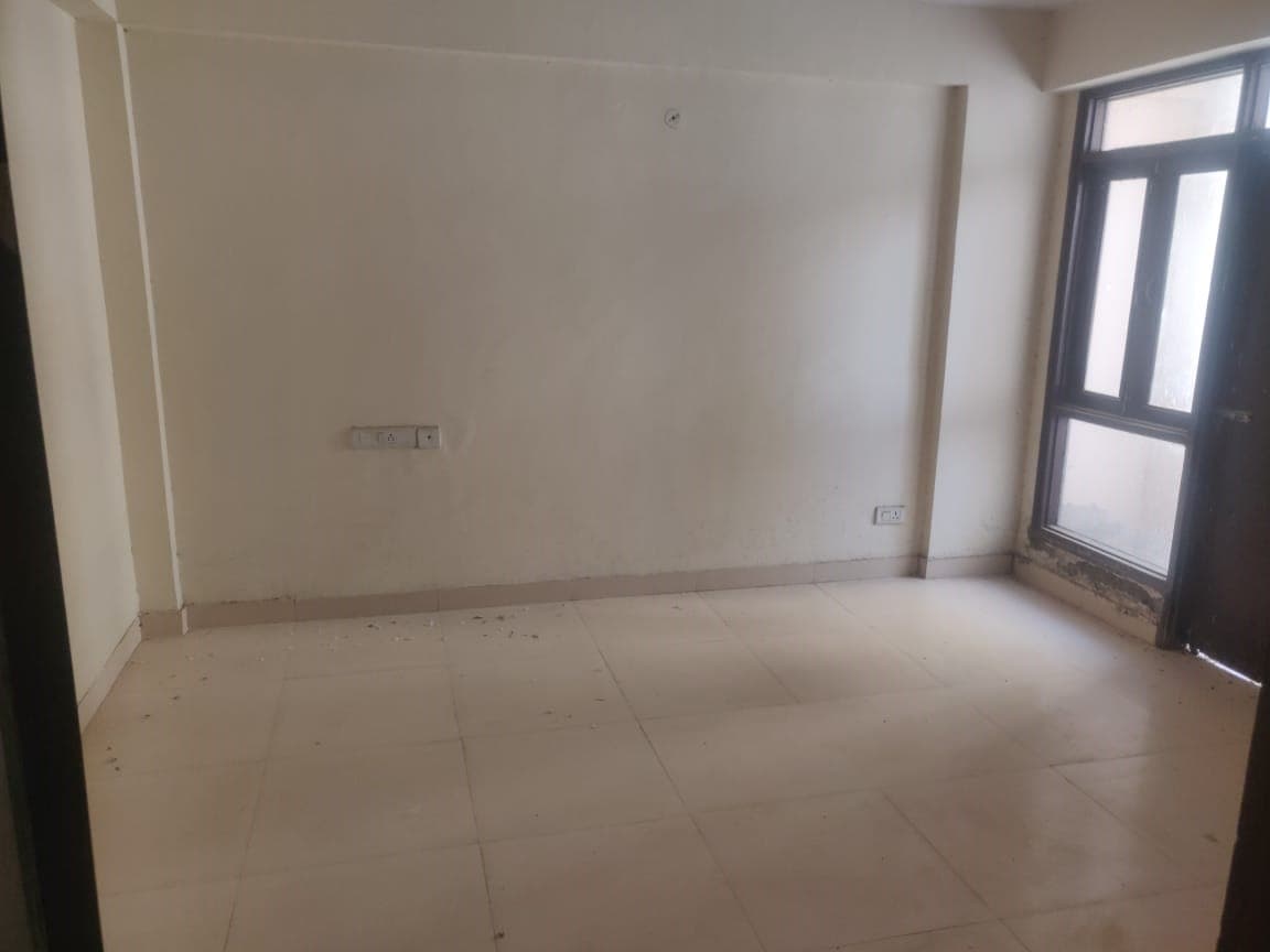 Property Photos 6
