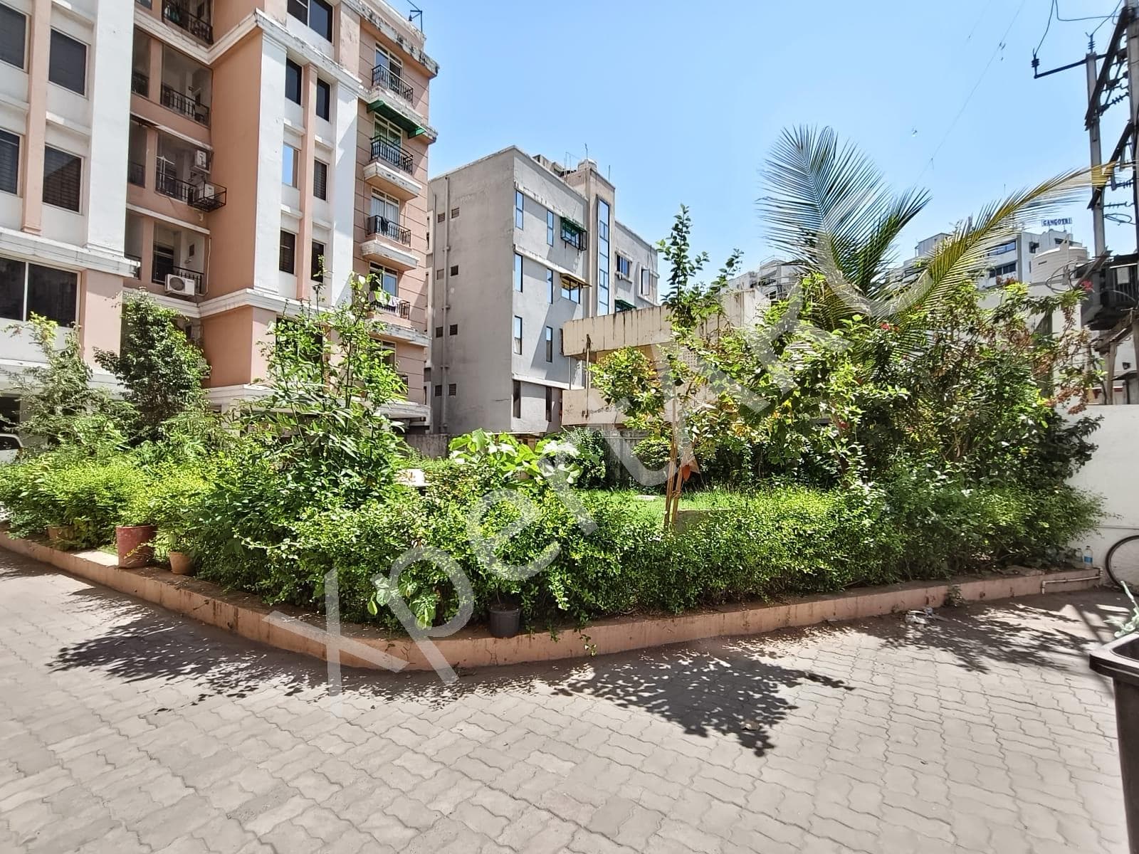 Property Photos 9