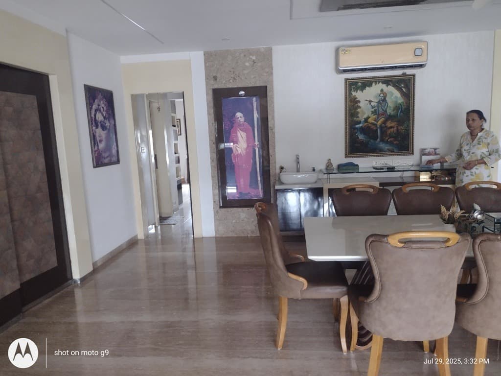 Property Photos 5