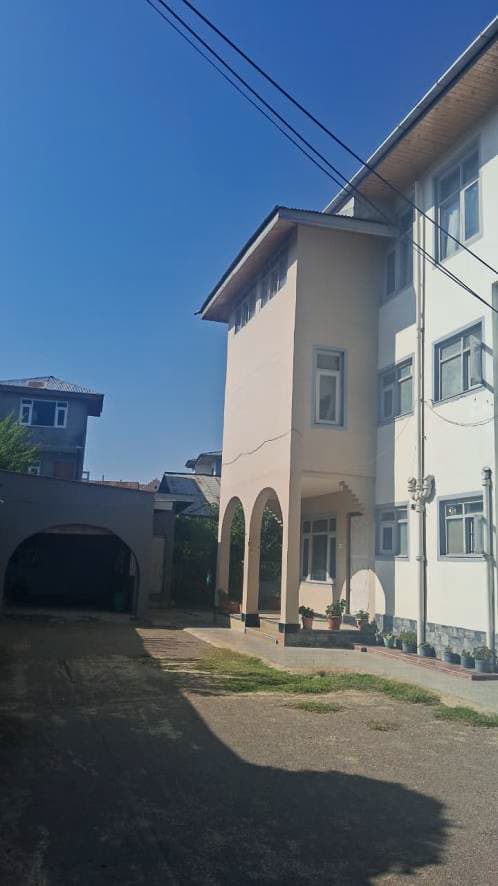 Property Photos 8