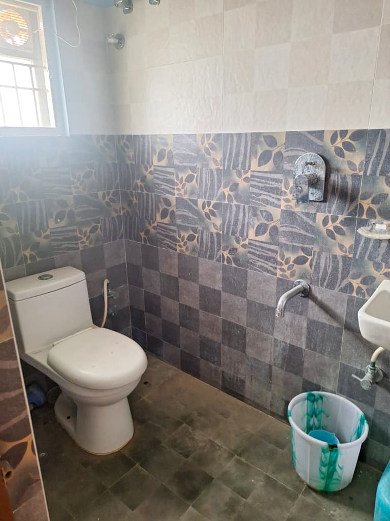 Property Photos 6