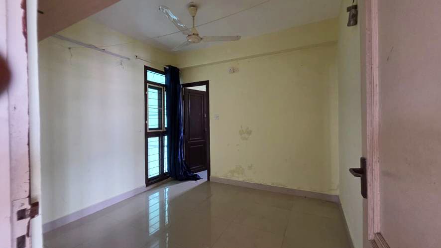 Property Photos 16