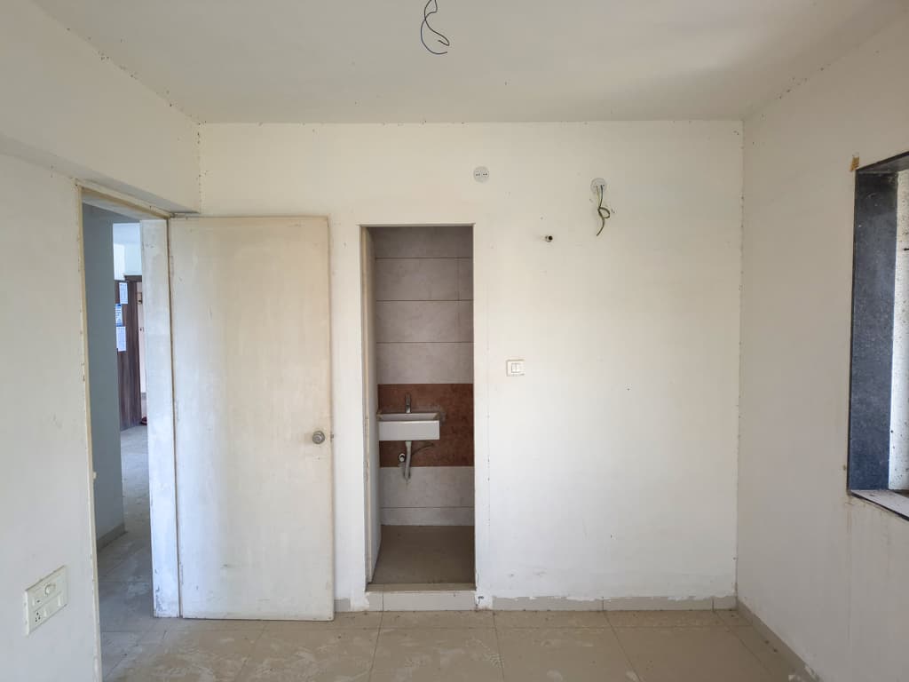 Property Photos 11