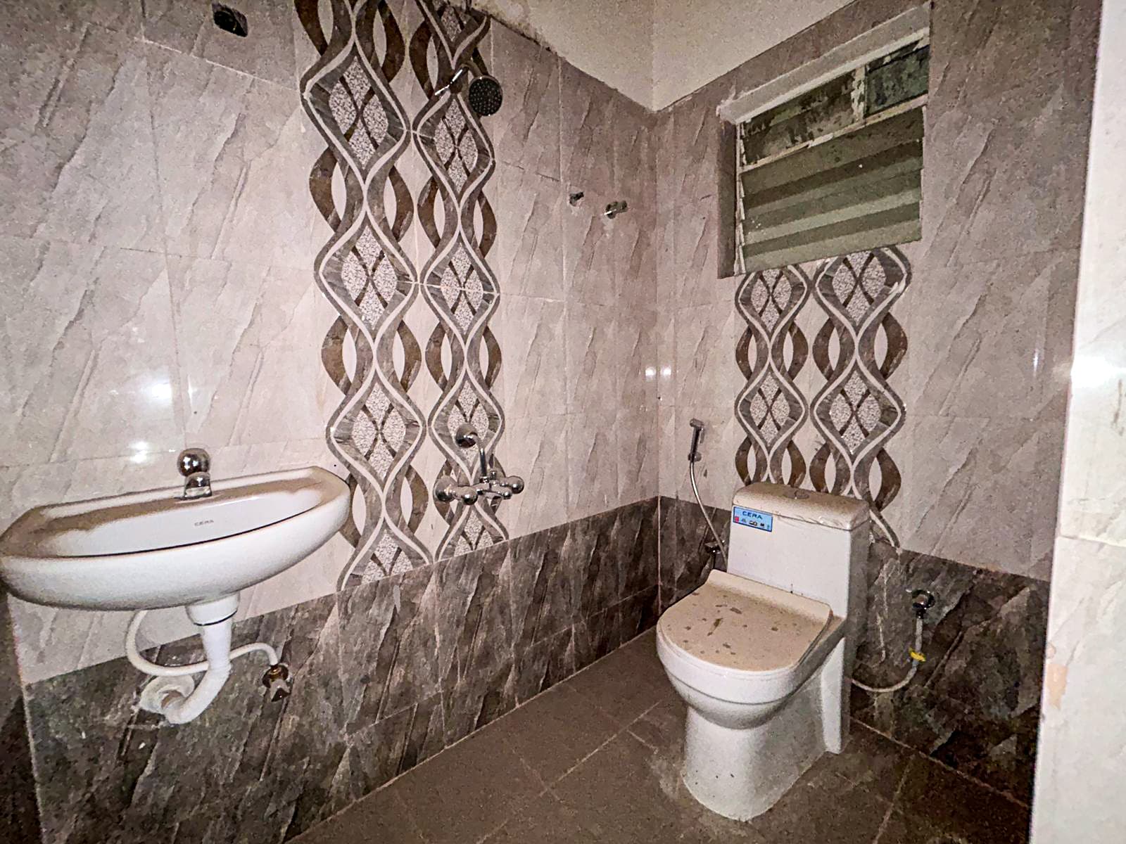 Property Photos 8