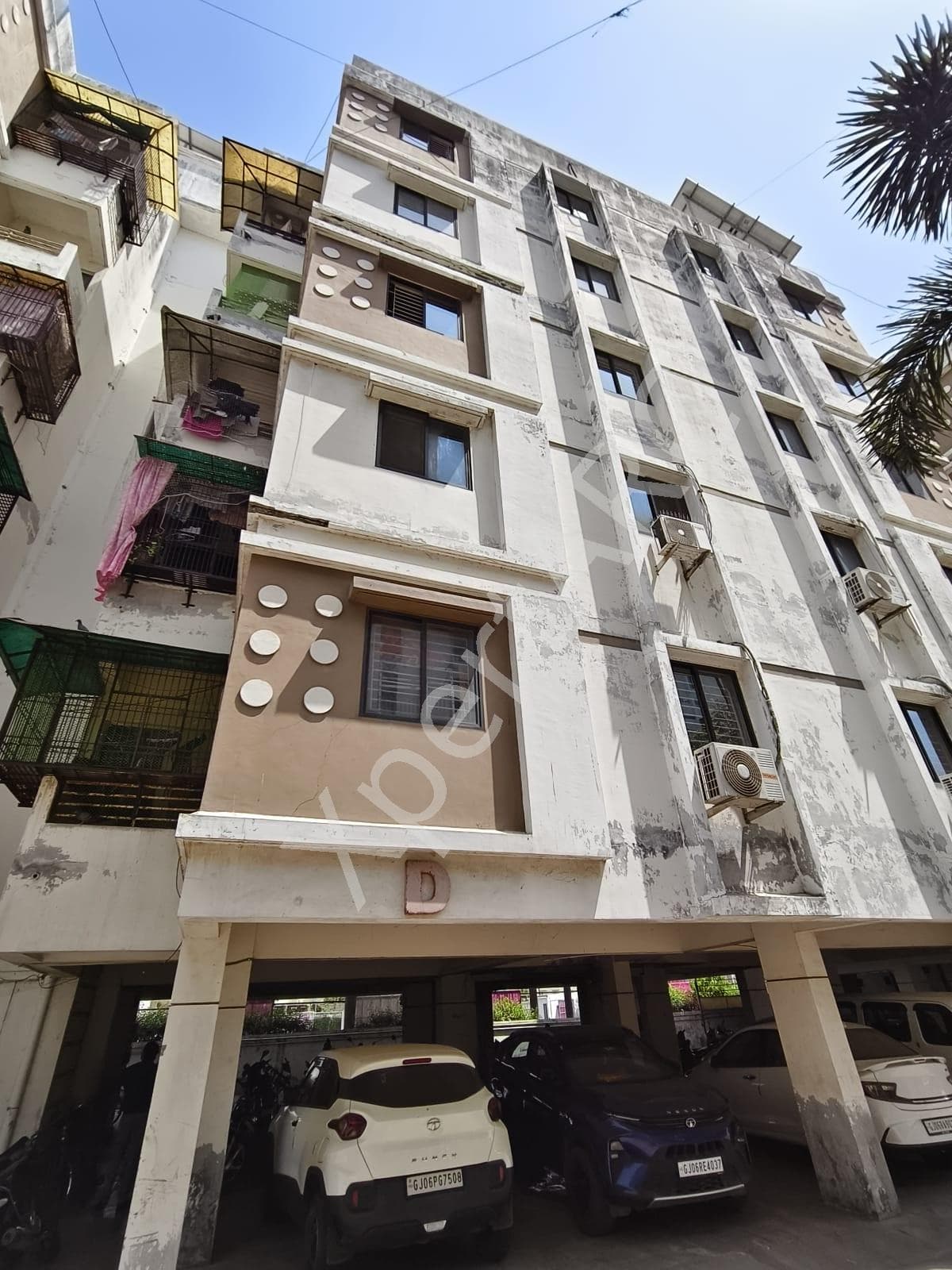 Property Photos 6
