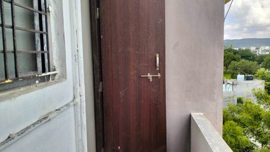 Property Photos 14