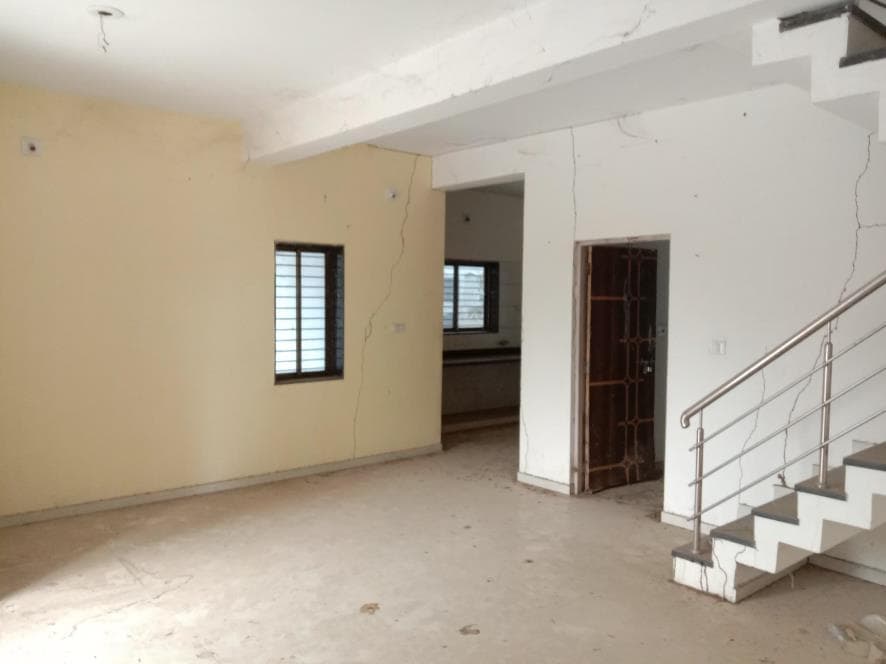 Property Photos 6
