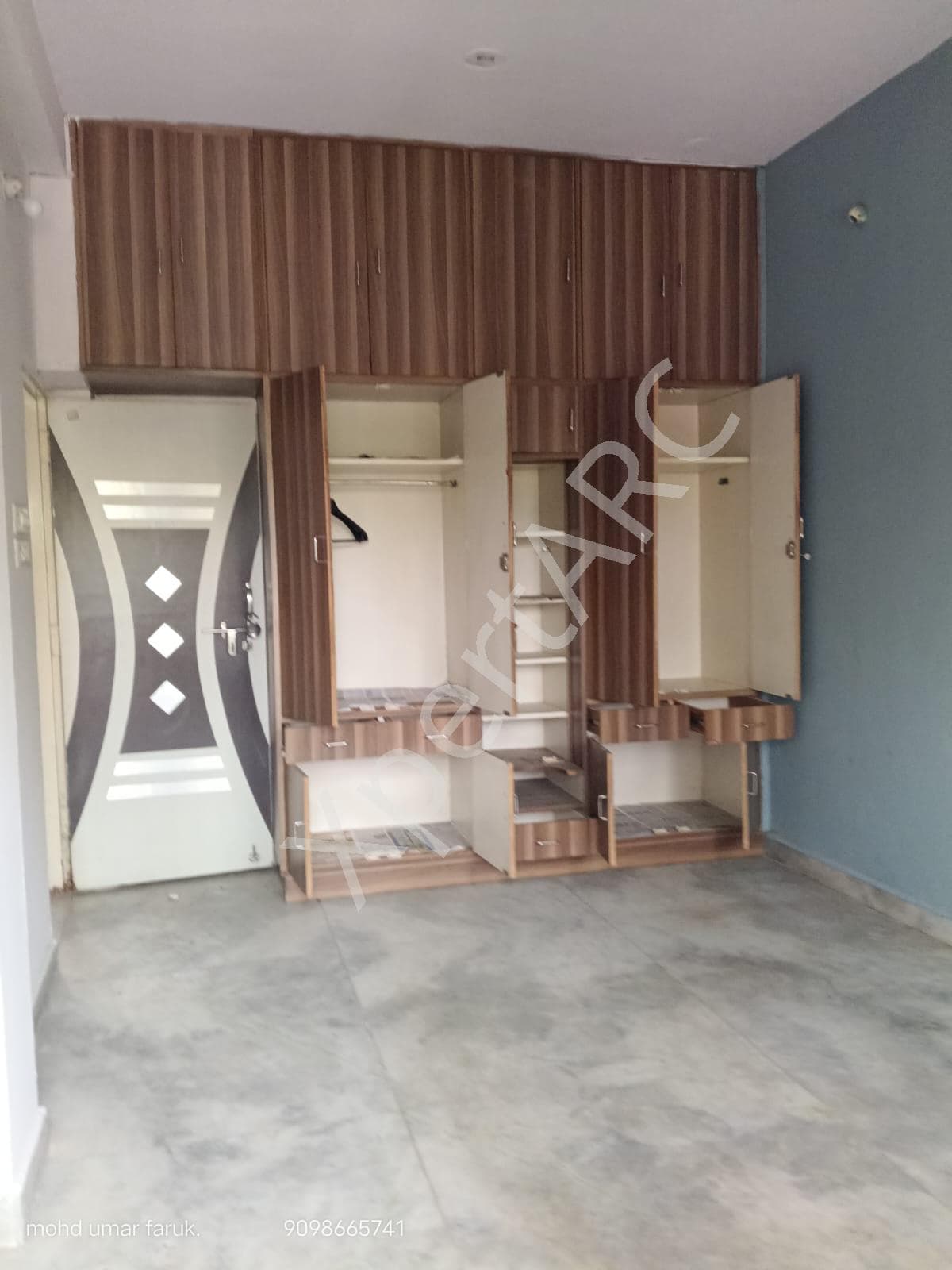 Property Photos 18