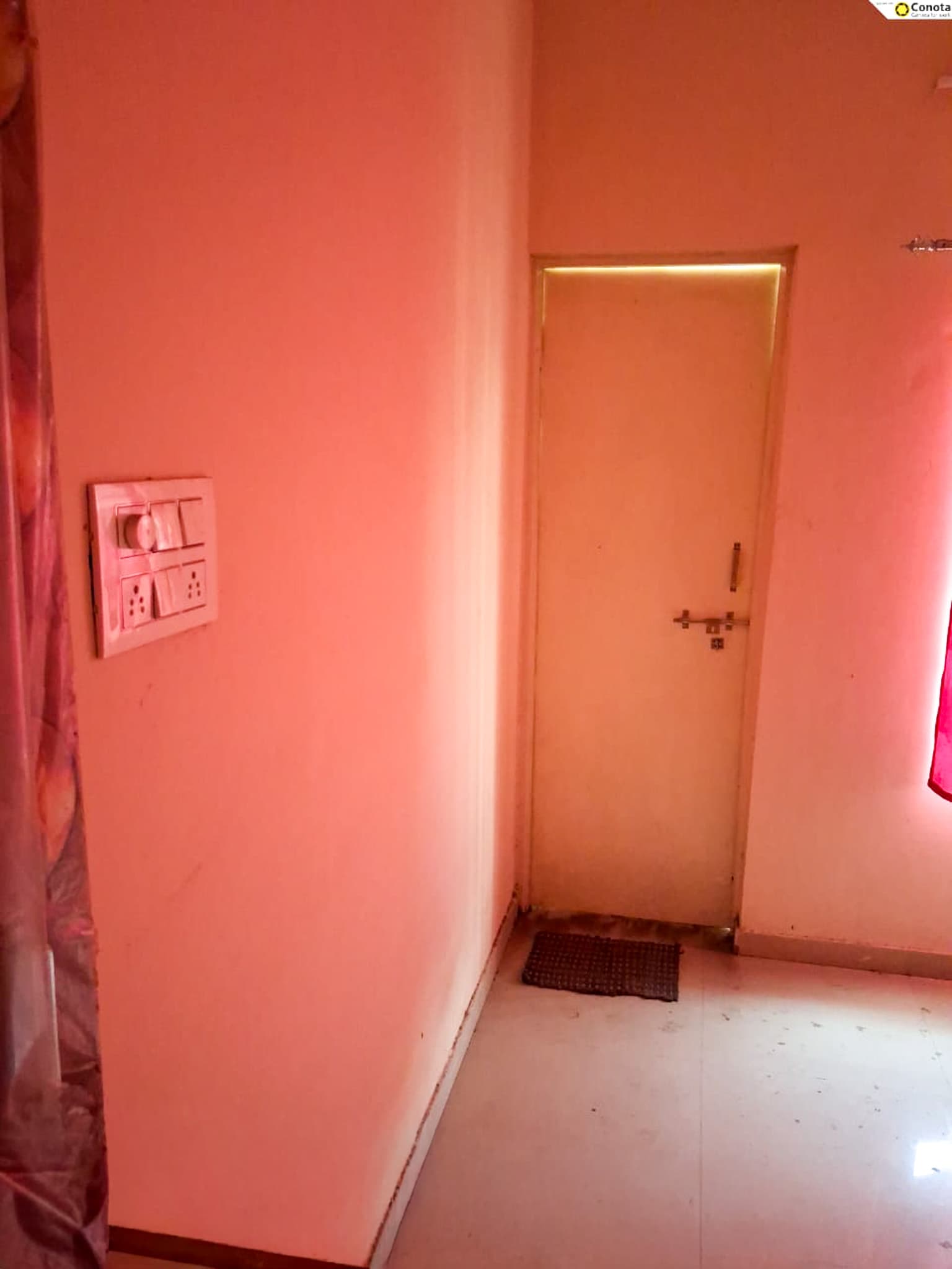 Property Photos 17