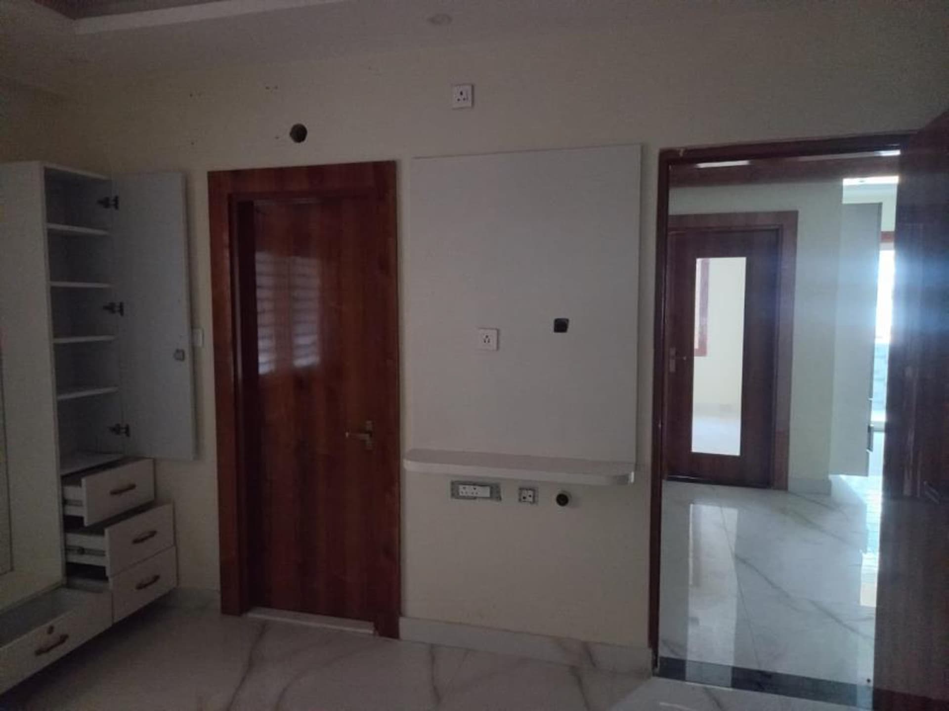 Property Photos 18