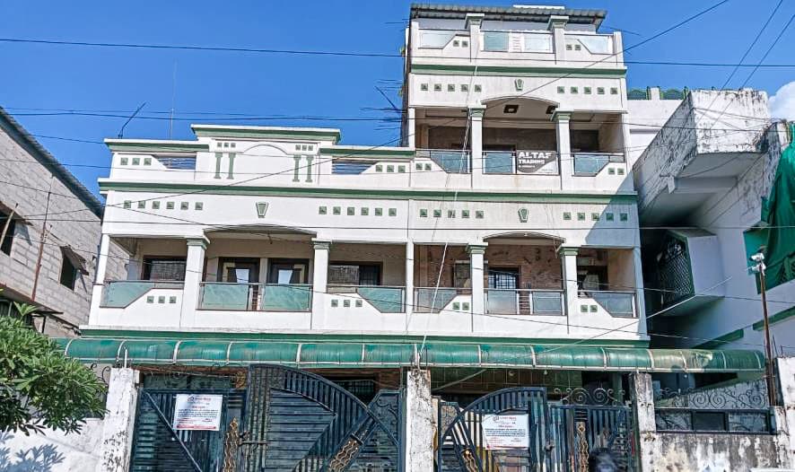 Property Photos 25