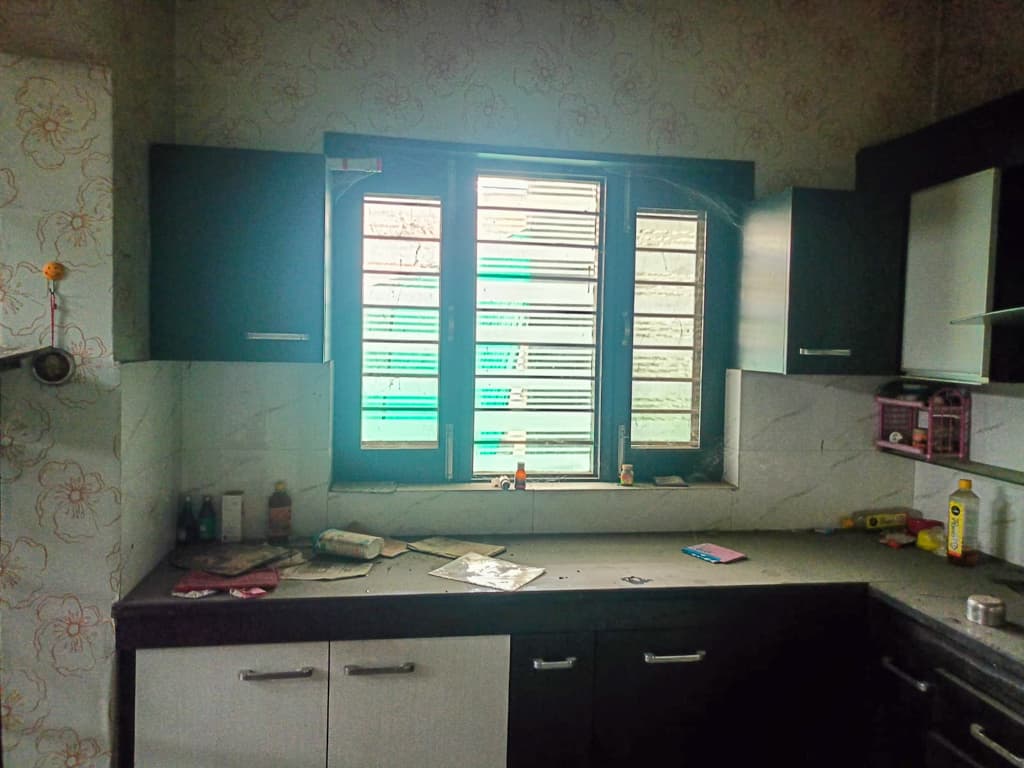 Property Photos 6