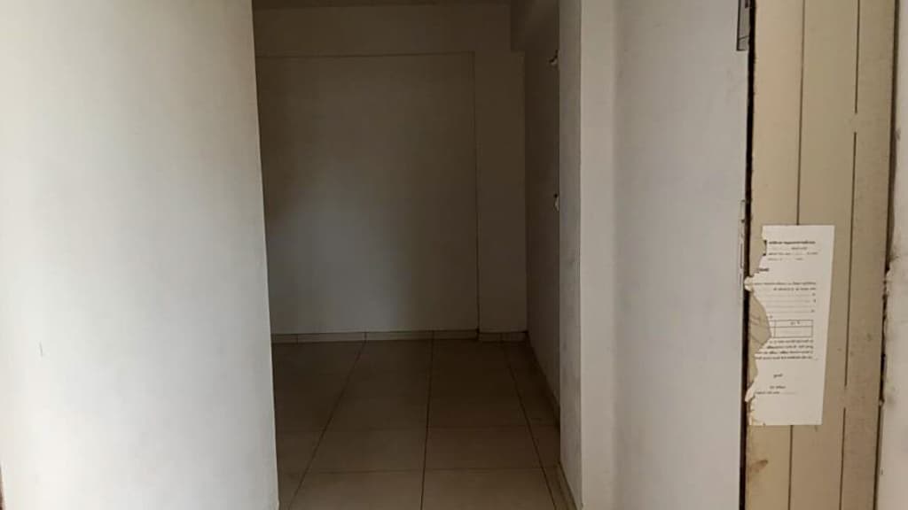 Property Photos 7