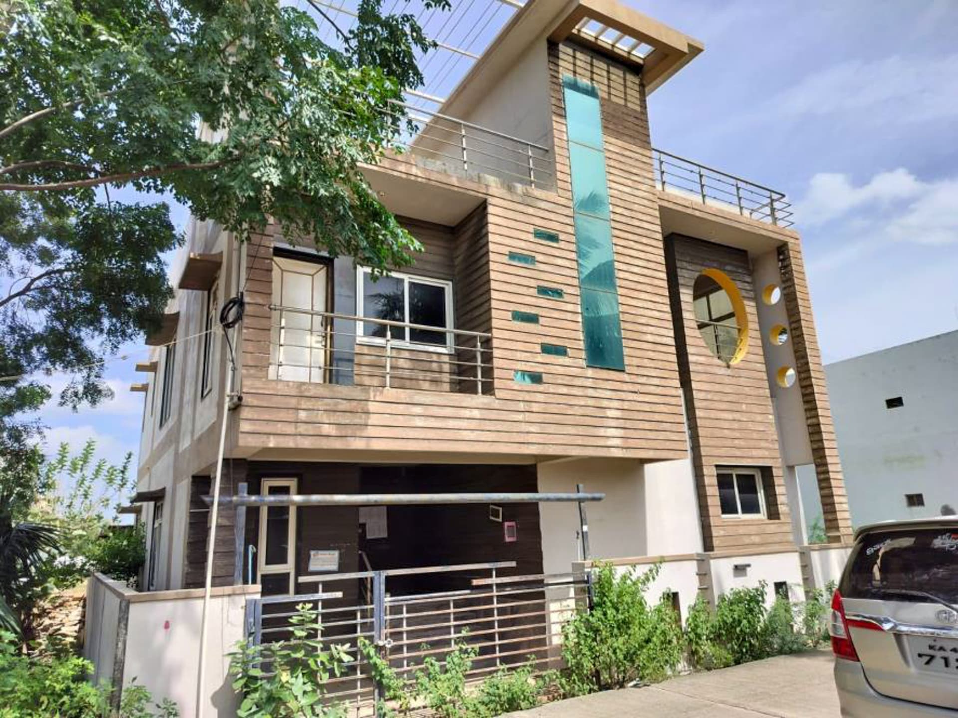 Property Photos 22