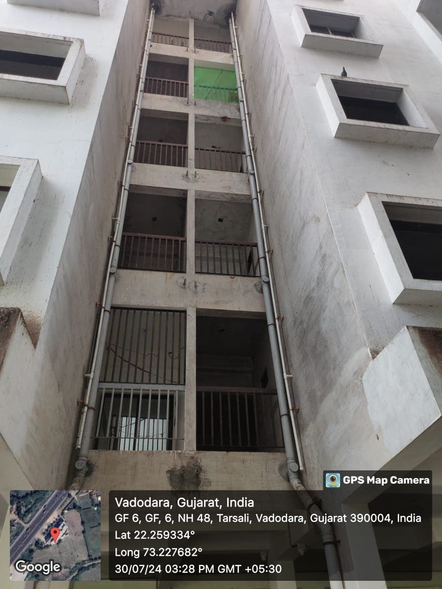 Property Photos 8