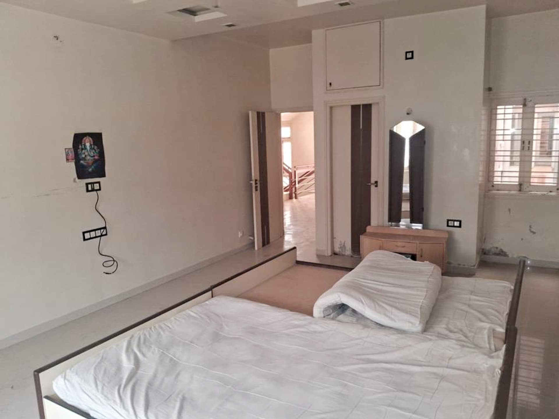 Property Photos 9