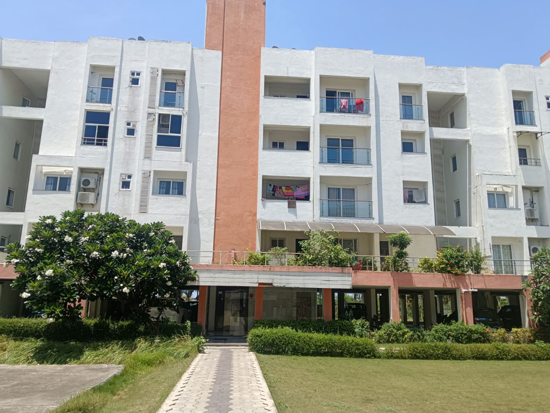 Property Photos 9