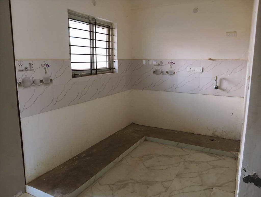 Property Photos 6