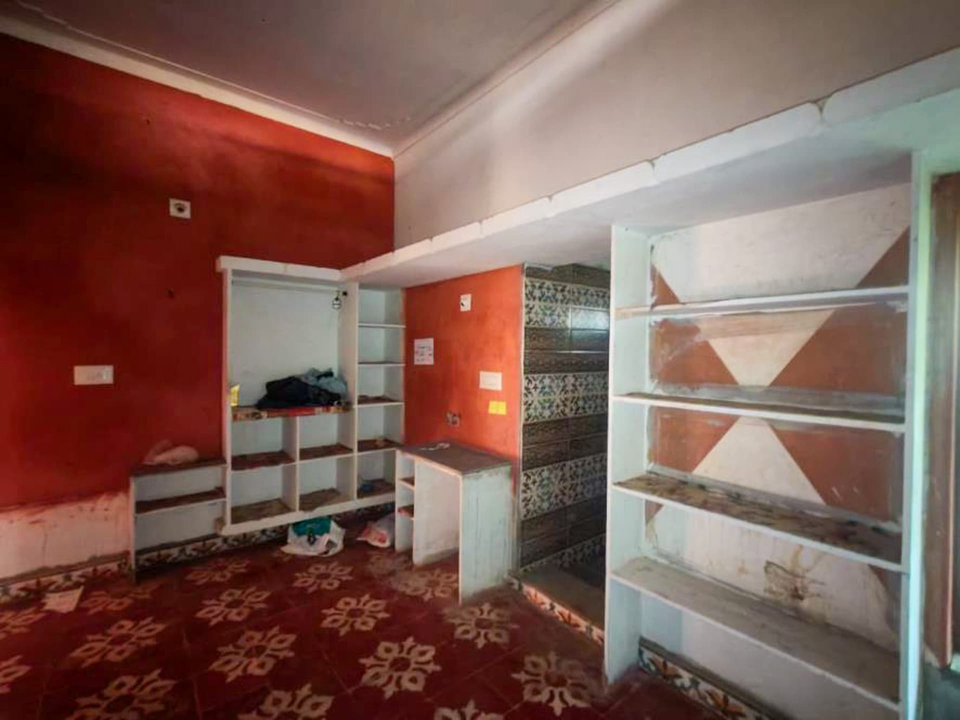 Property Photos 8