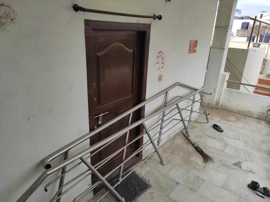 Property Photos 8