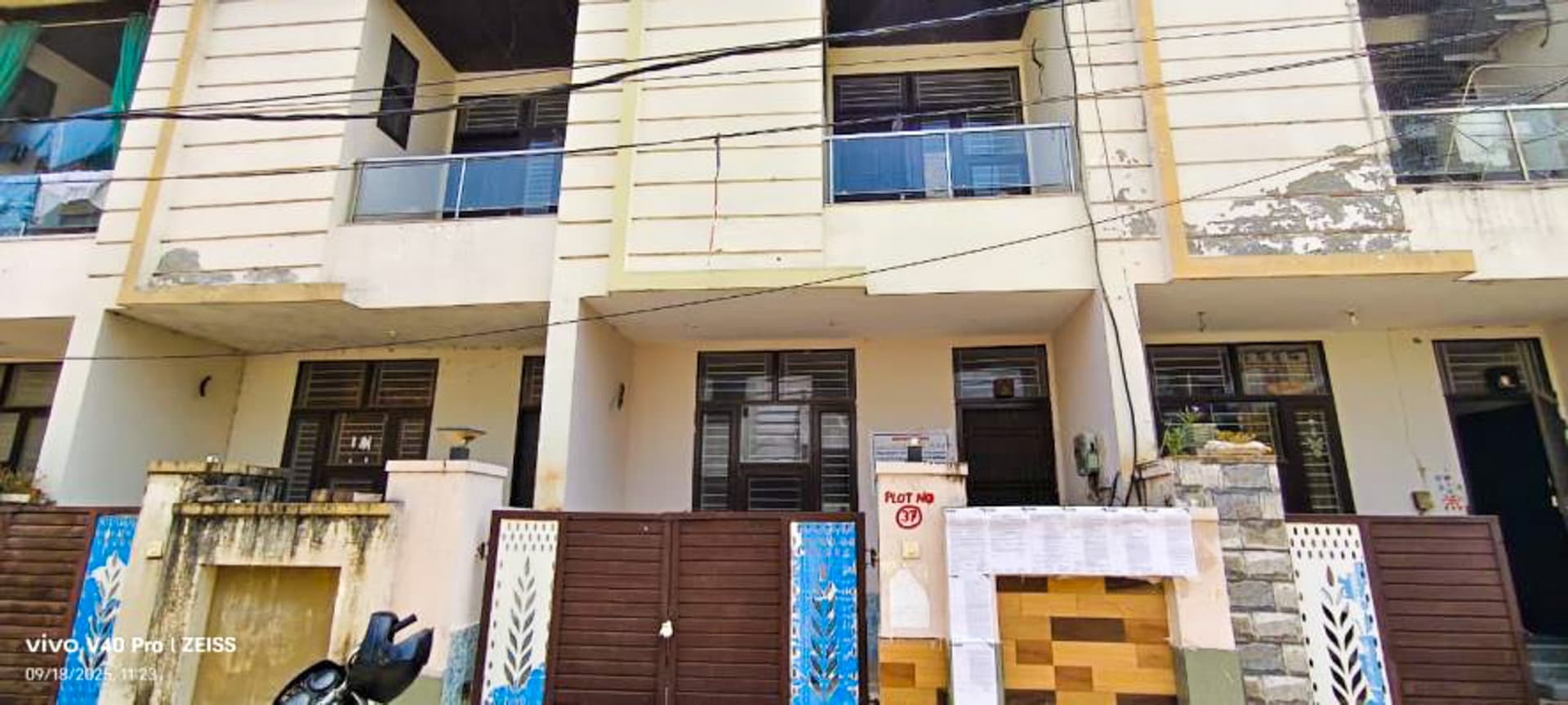 Property Photos 23