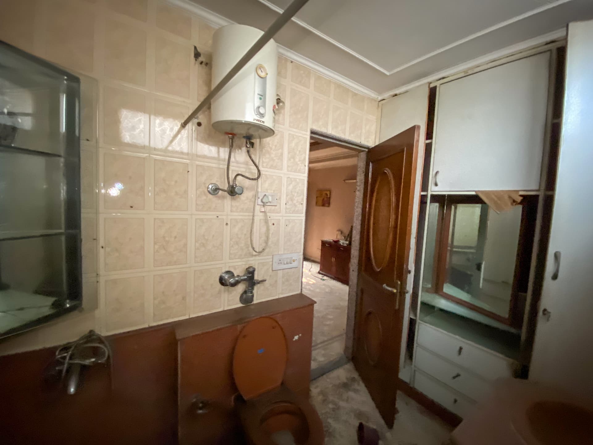 Property Photos 32