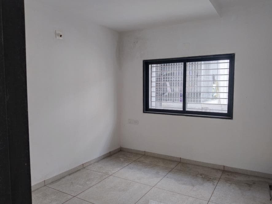 Property Photos 34
