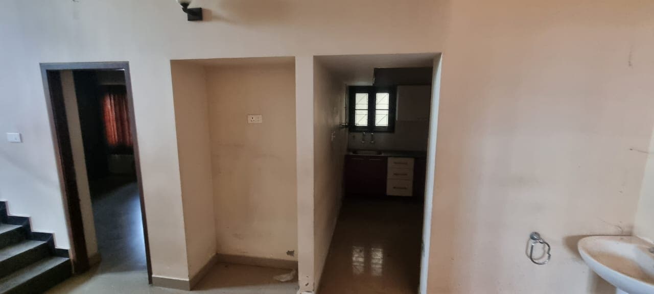 Property Photos 23