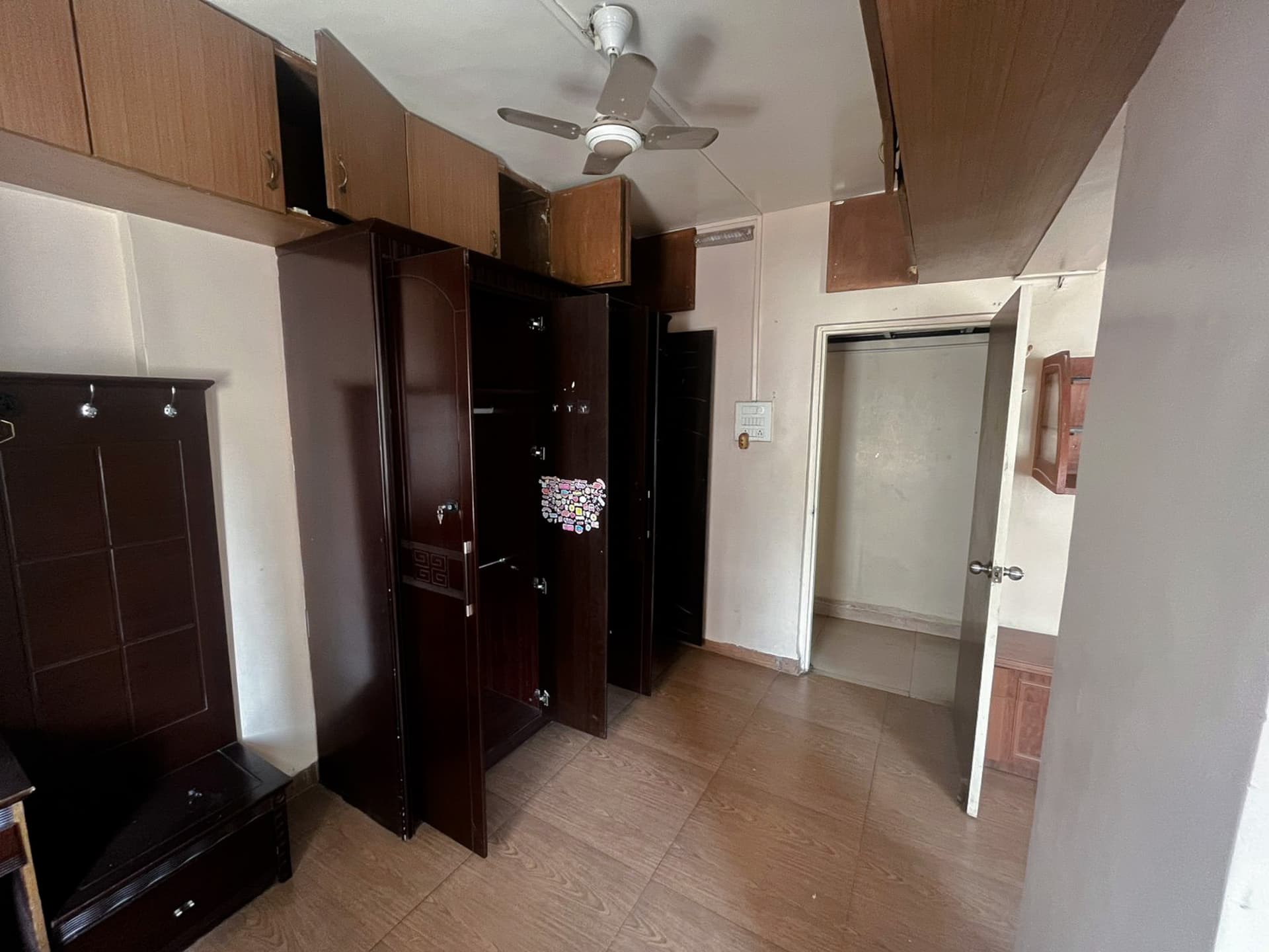 Property Photos 6