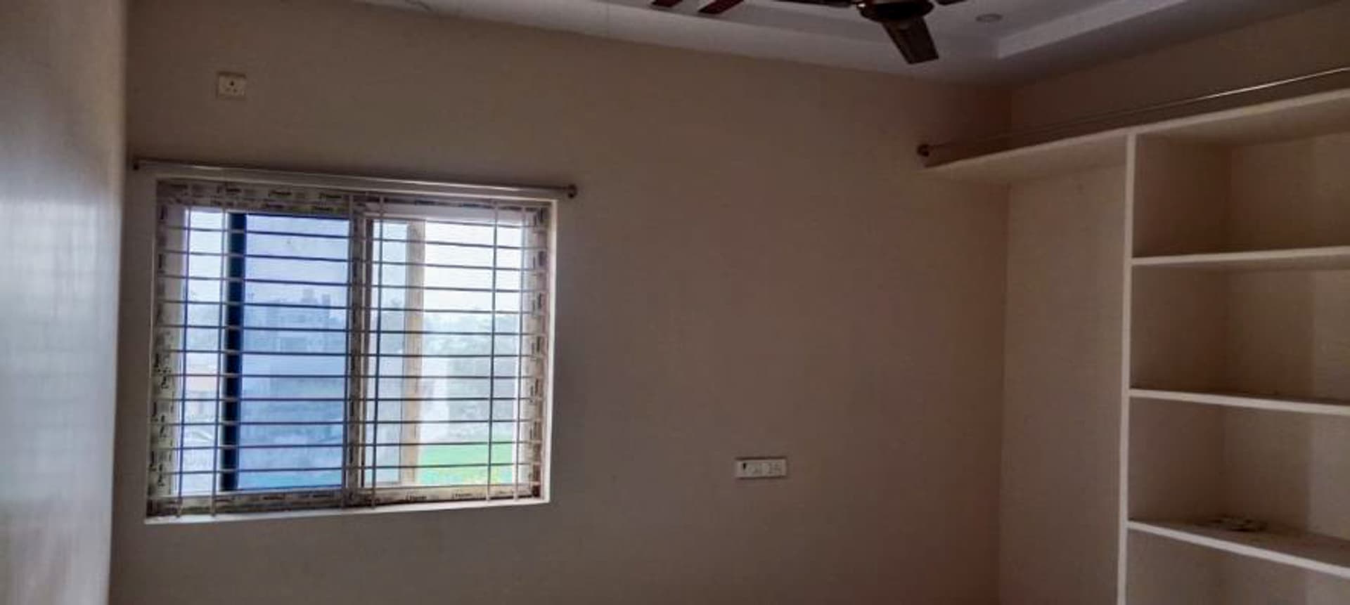 Property Photos 8