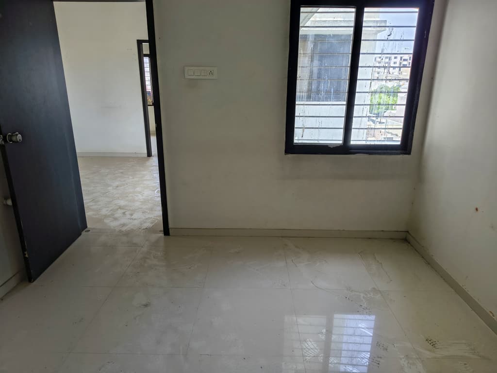 Property Photos 9