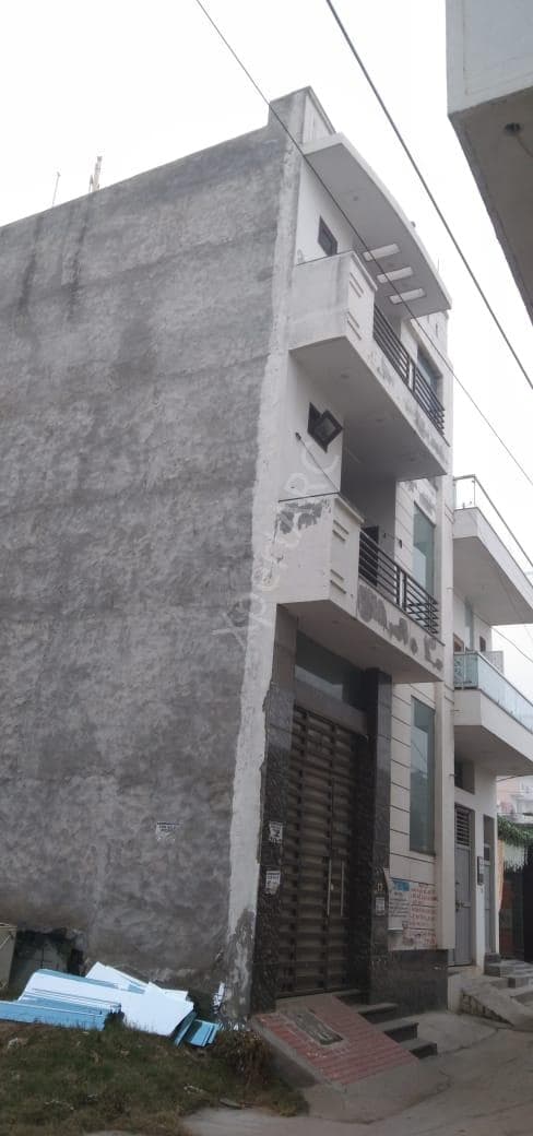 Property Photos 7