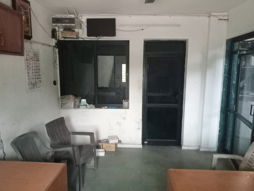 Property Photos 5