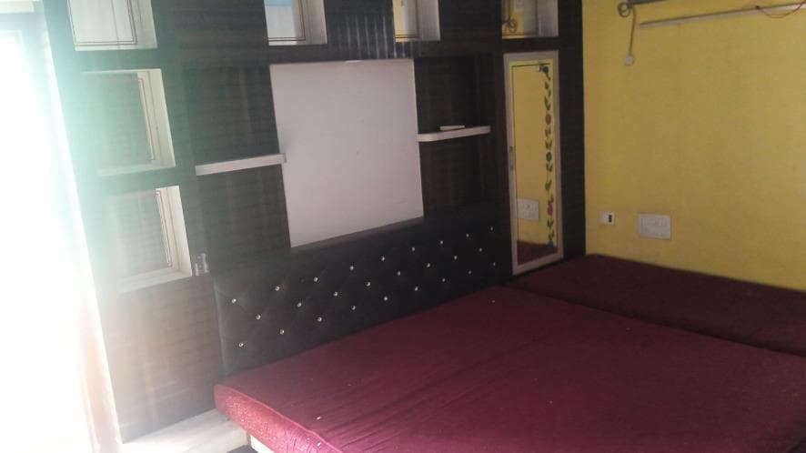 Property Photos 9
